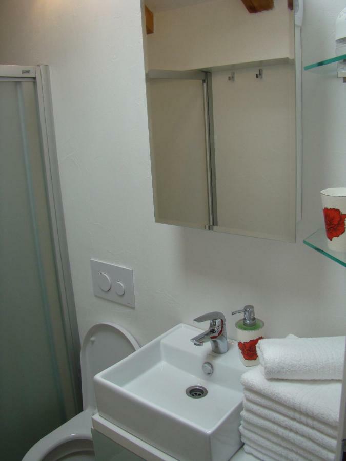 Kike Apartment Kastela Bagian luar foto