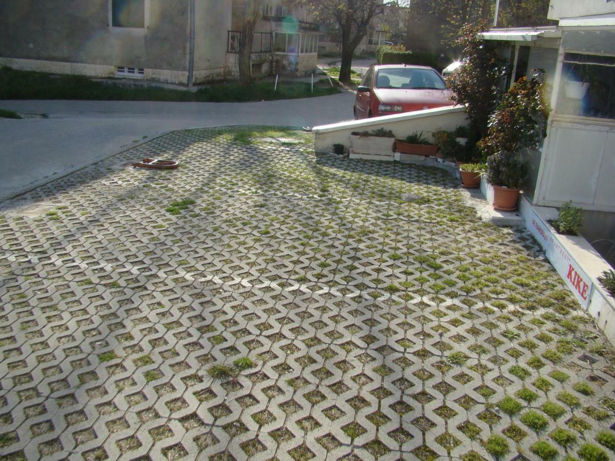 Kike Apartment Kastela Bagian luar foto