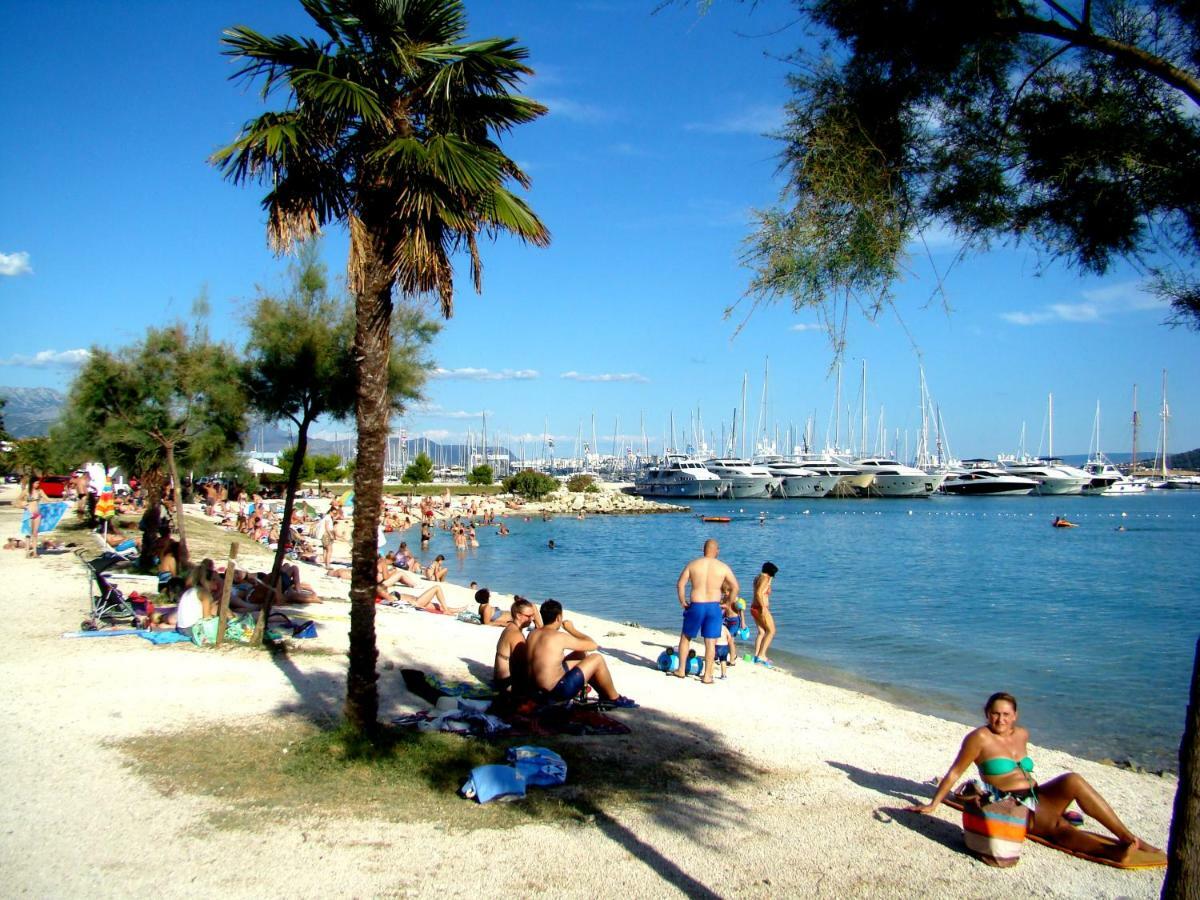 Kike Apartment Kastela Bagian luar foto