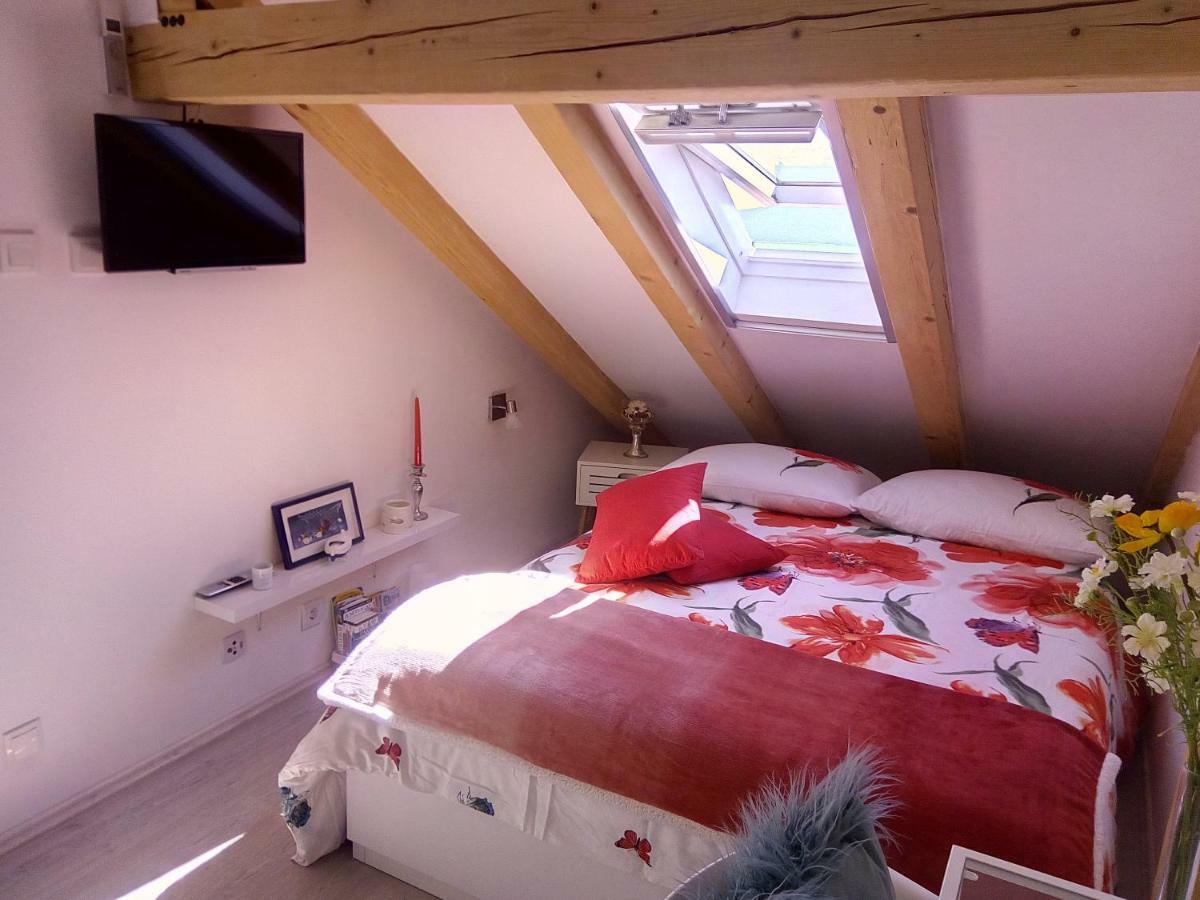 Kike Apartment Kastela Bagian luar foto